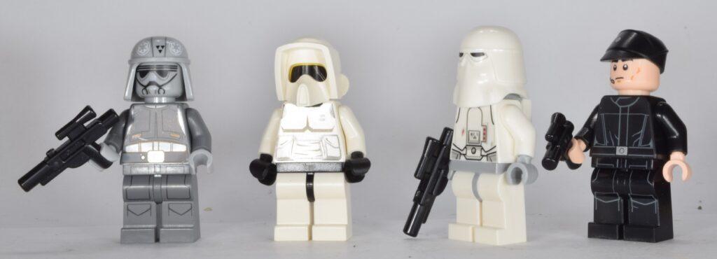 This image has an empty alt attribute; its file name is Lego-SW-02-1024x370.jpg